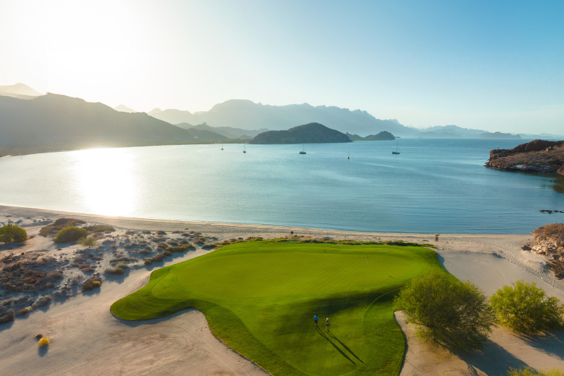 jugar-golf-cerca-del-mar-consejos-para-enfrentar-condiciones-de-viento