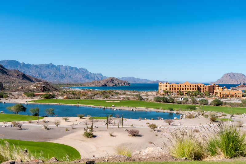 planning-a-golf-vacation-with-a-non-golfer-heres-what-to-look-for