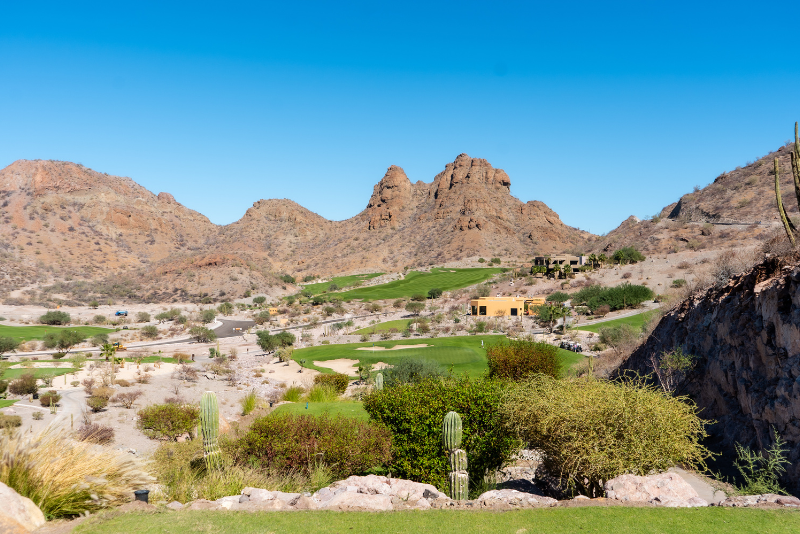 planning-a-golf-vacation-with-a-non-golfer-heres-what-to-look-for