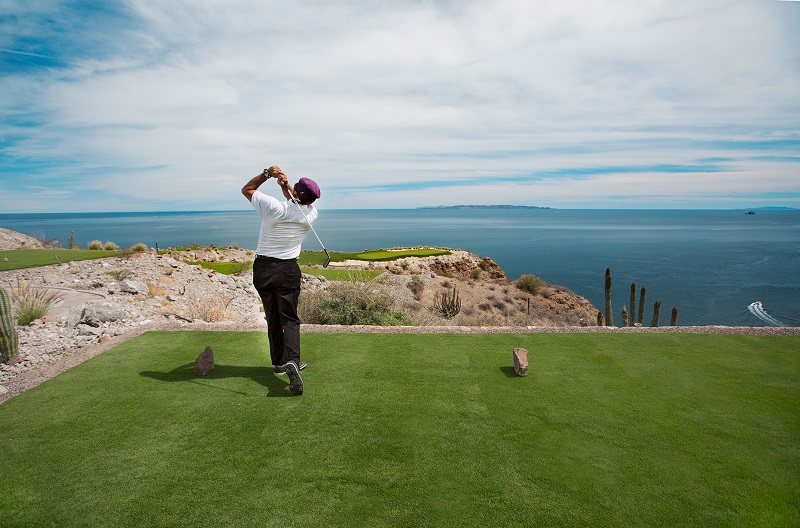 Danny Garcia Jugando en Hoyo 17 de TPC Danzante Bay