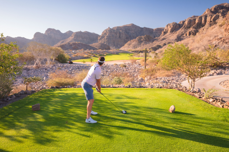 playing golf at tpc danzante bay in loreto baja california sur