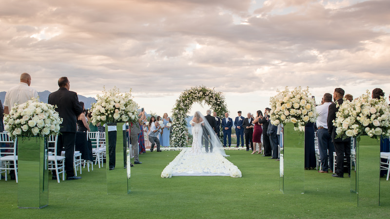 getting married on the green tpc danzante bay golf course loreto mexico