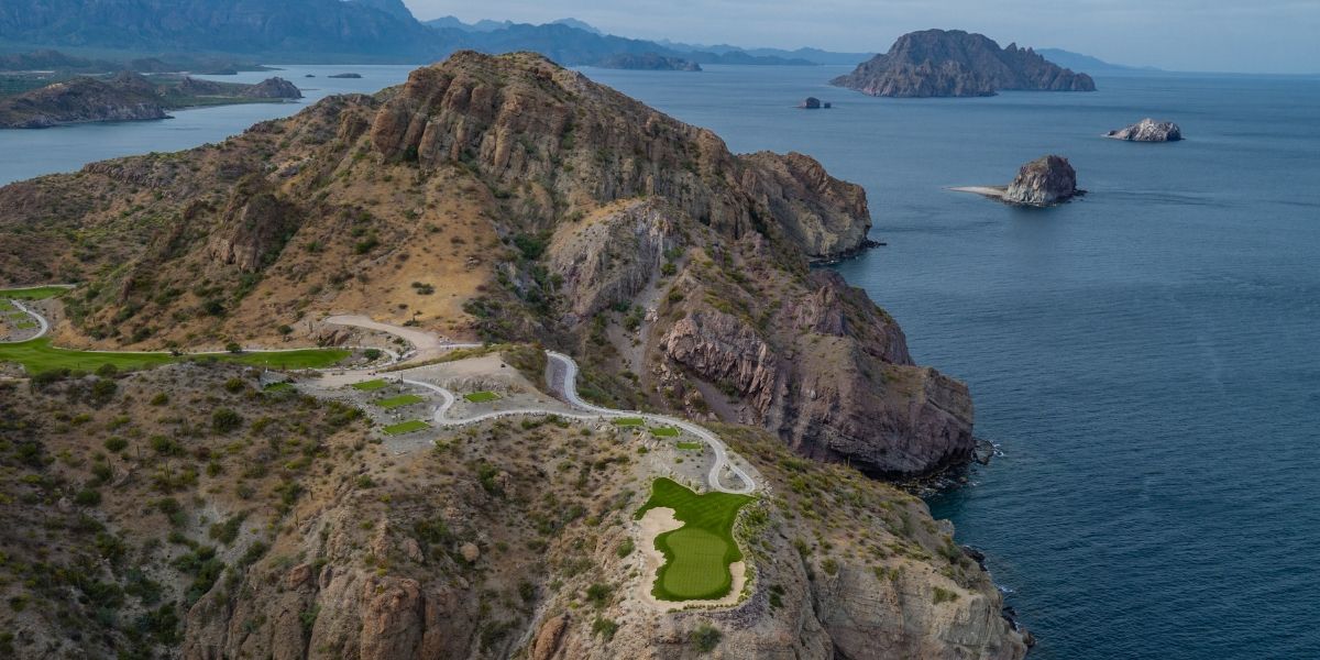 vista aérea del hoyo 17 de tpc danzante bay golf club