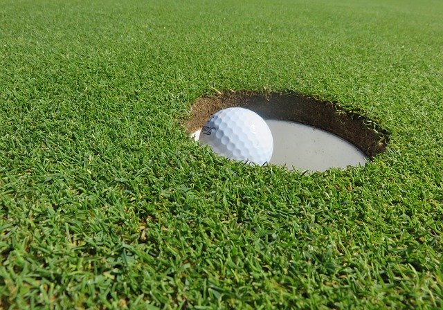 practicar ejercicios de putt