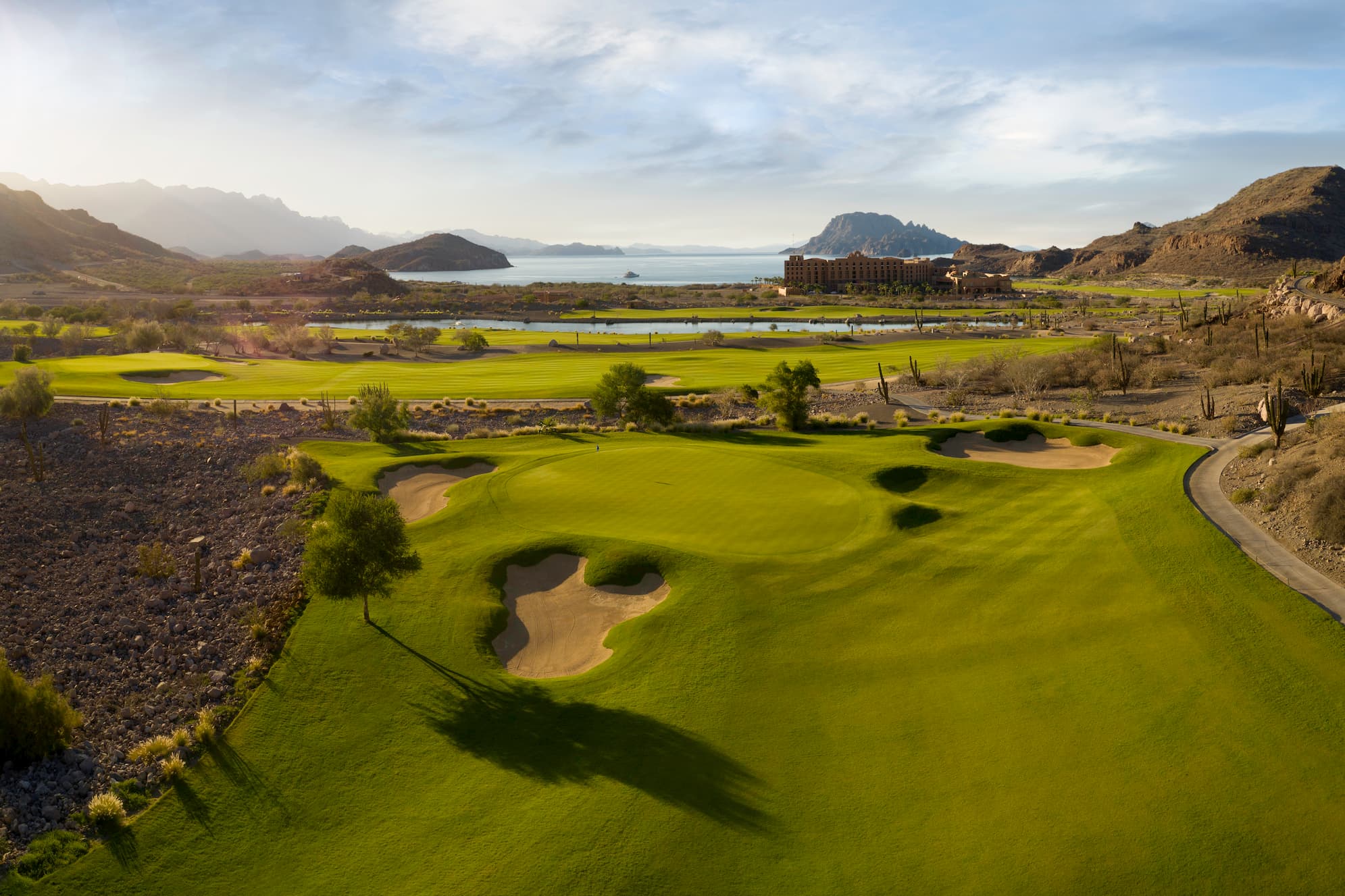 Hoyo 8 del campo de golf TPC Danzante Bay