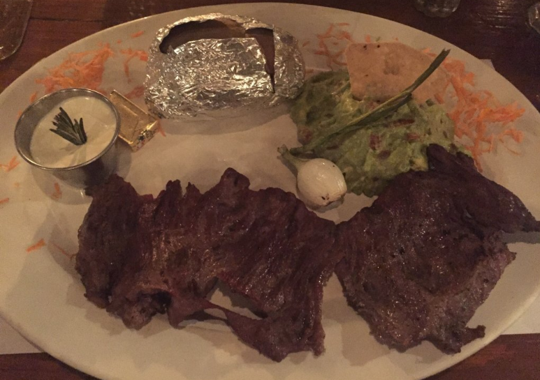 Domingos Steakhouse y Mariscos en Loreto Baja California