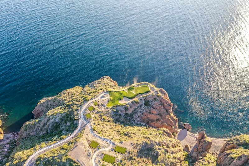 Hoyo 17 en TPC Danzante Bay Loreto por Patrick Koenig