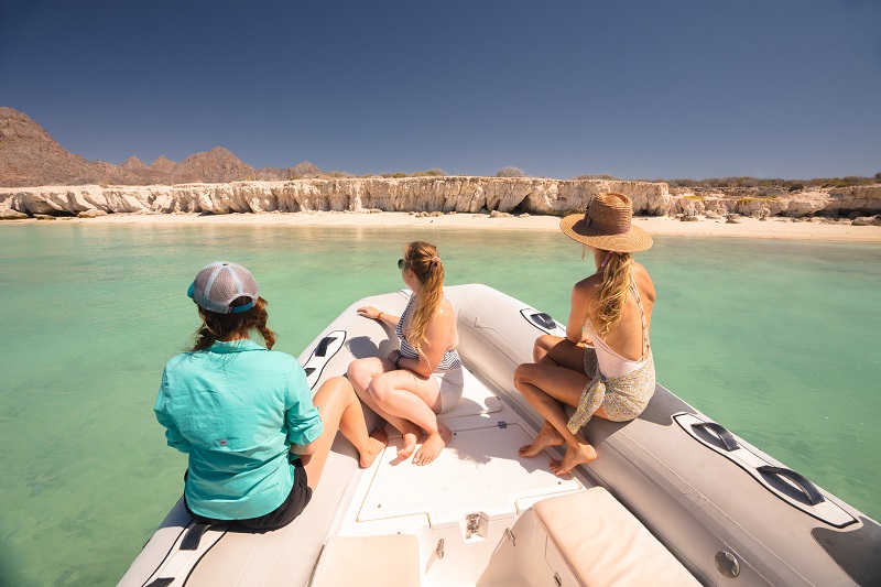 islands of loreto tour, visiting carmen island