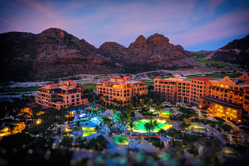 Villa del Palmar Beach Resort and Spa en Loreto Panoramica de Noche