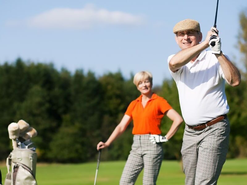 7 Exceptional Golf Gifts for Couples