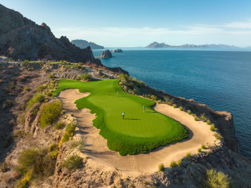 How to Train and Boost Your Confidence in Golf