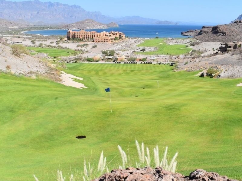 How to Play in the Wind: with Danny Garcia, Head Professional